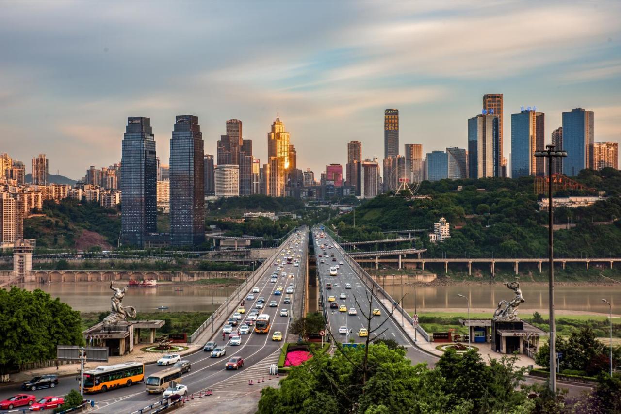 Radisson Blu Plaza Chongqing - Free 2 Bottle Of Local Beer Per Room During Stay ภายนอก รูปภาพ