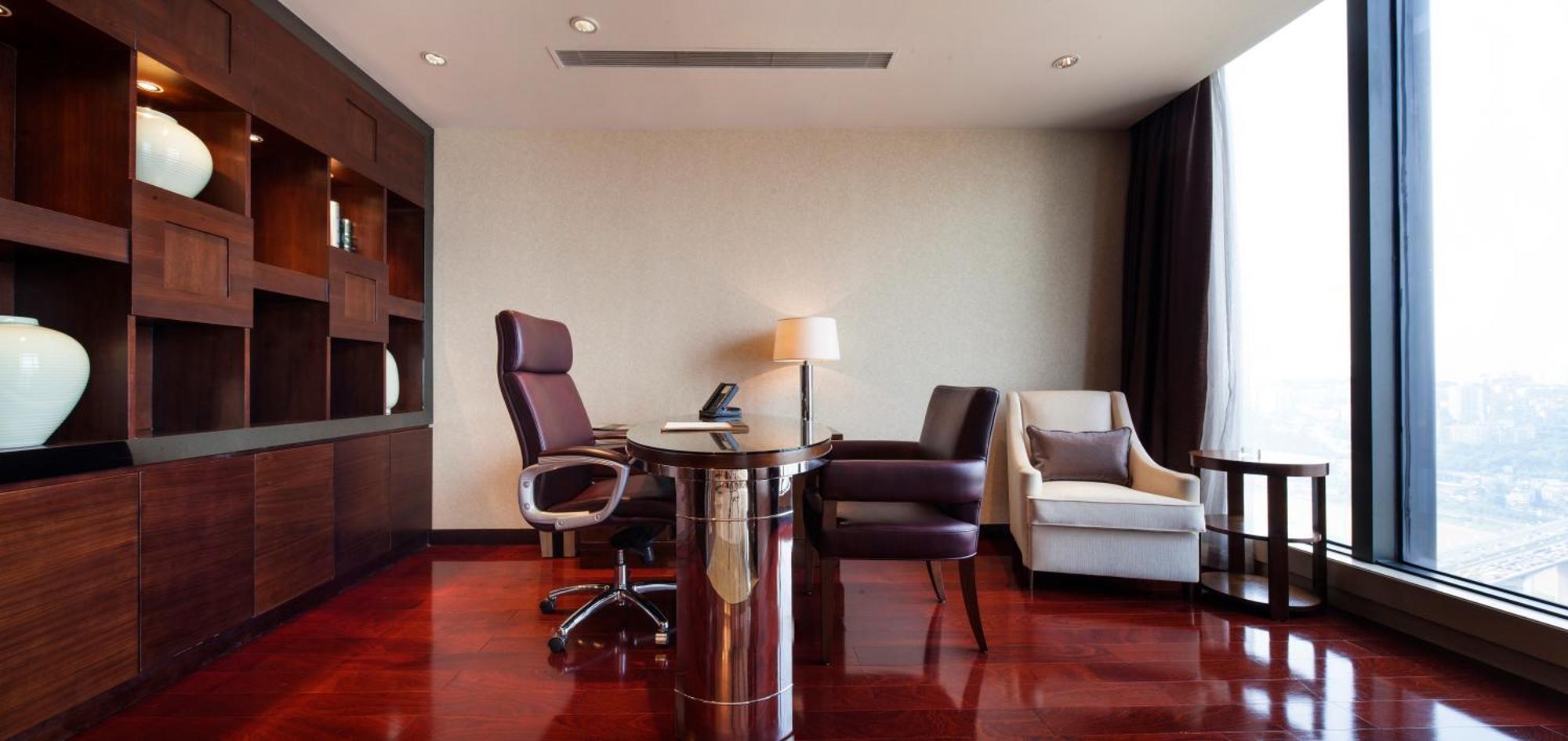 Radisson Blu Plaza Chongqing - Free 2 Bottle Of Local Beer Per Room During Stay ภายนอก รูปภาพ