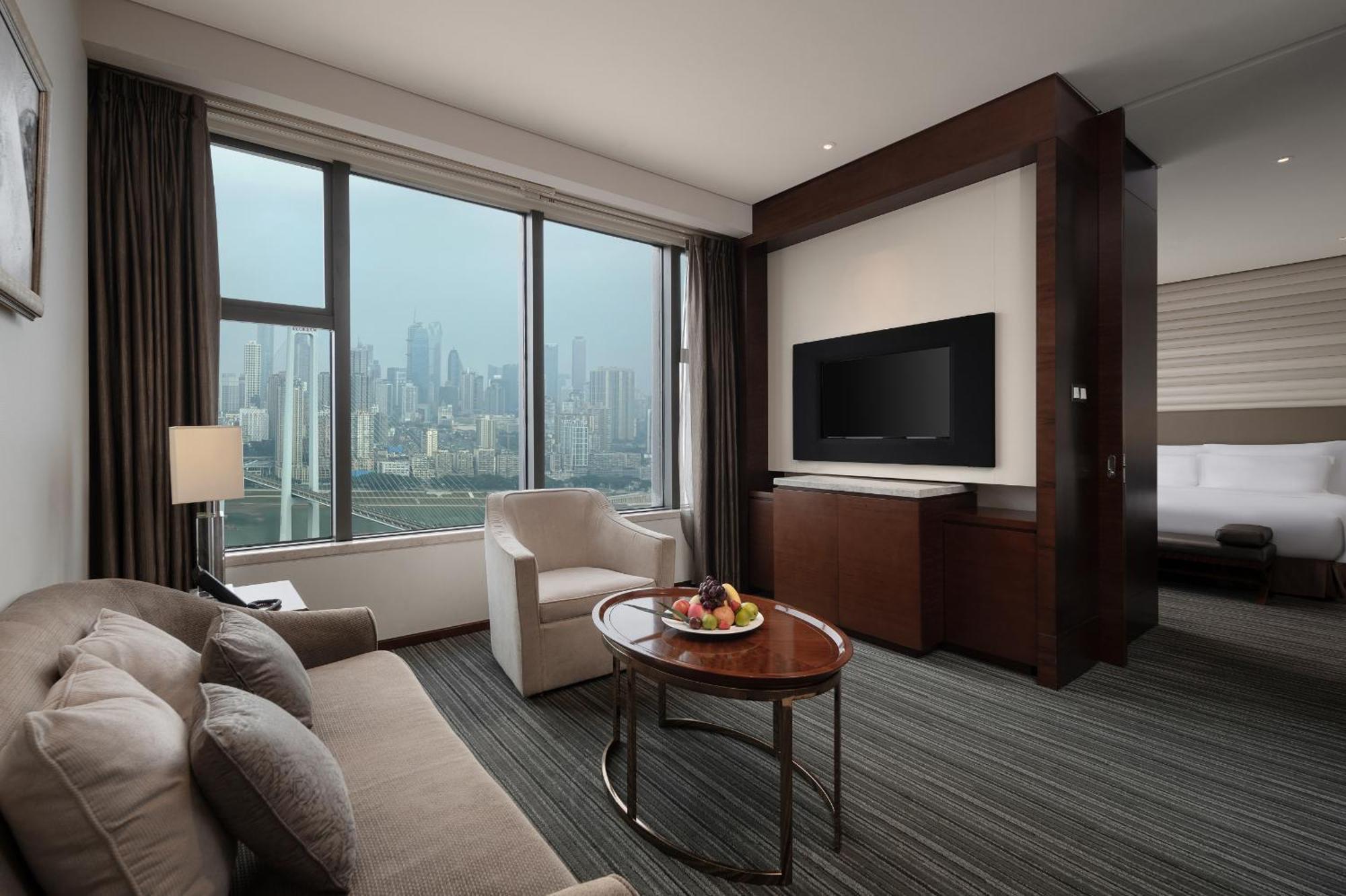 Radisson Blu Plaza Chongqing - Free 2 Bottle Of Local Beer Per Room During Stay ภายนอก รูปภาพ