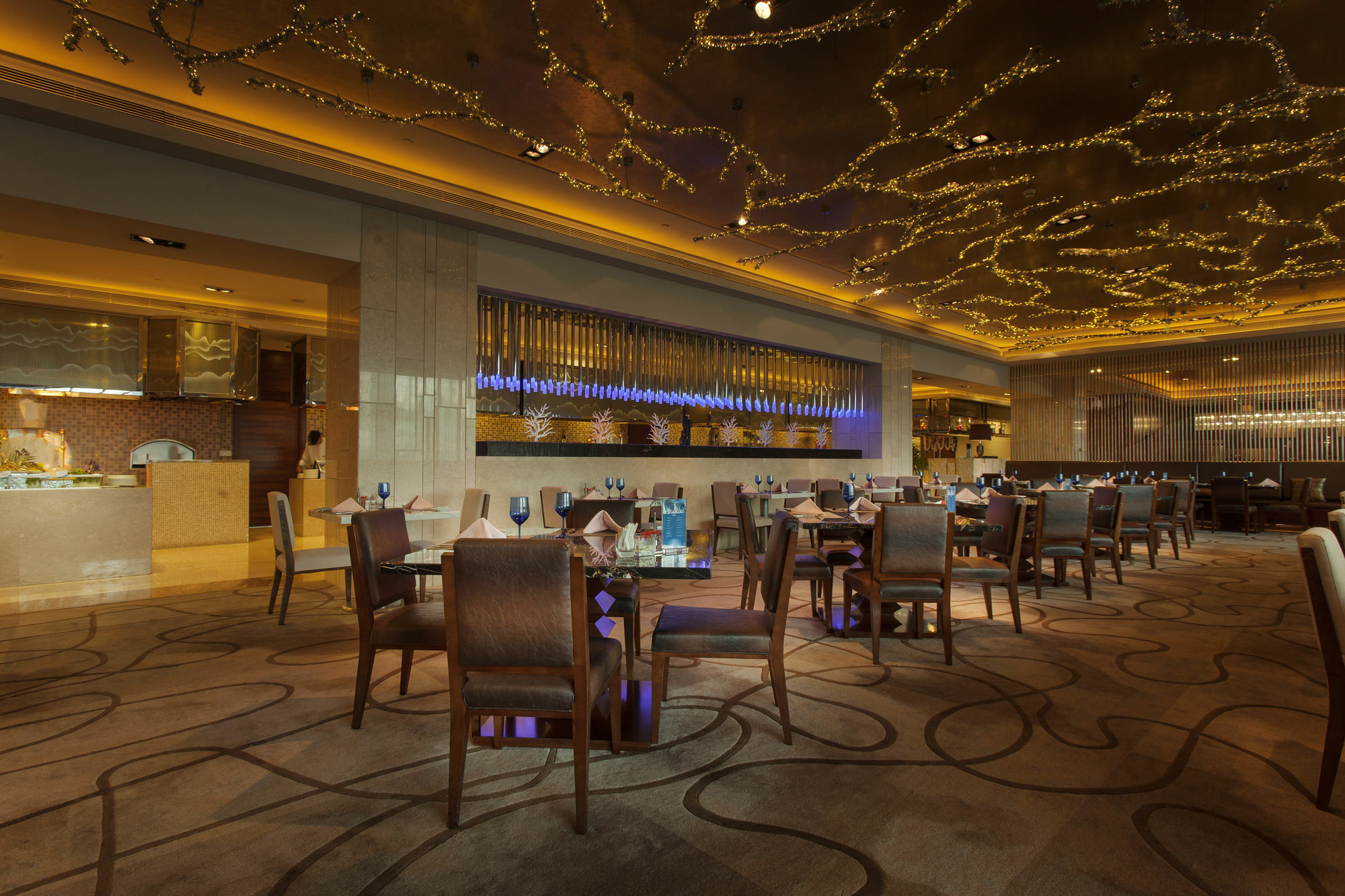 Radisson Blu Plaza Chongqing - Free 2 Bottle Of Local Beer Per Room During Stay ภายนอก รูปภาพ