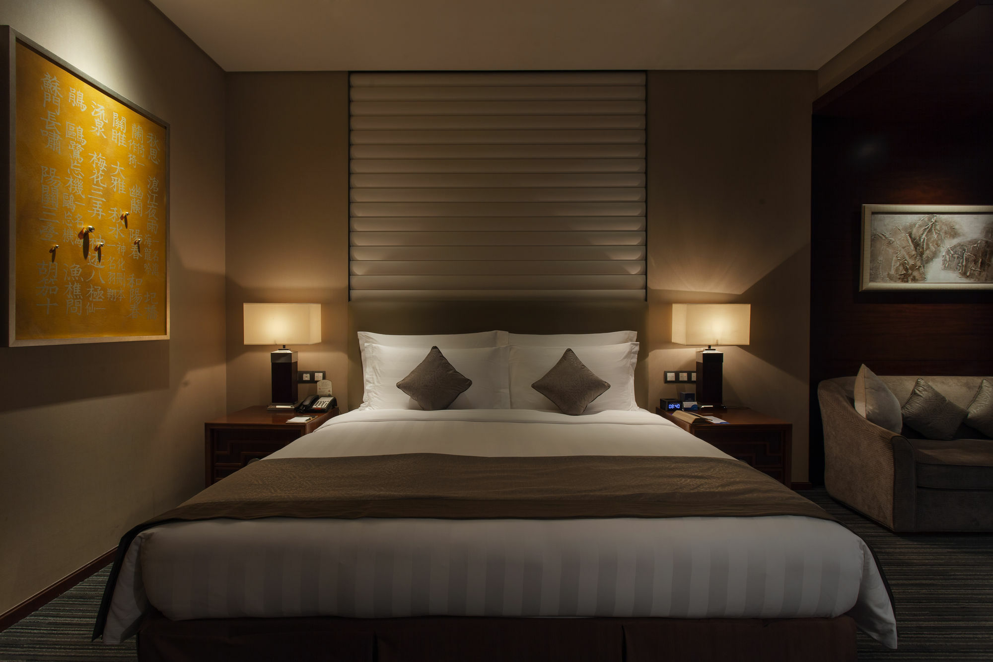 Radisson Blu Plaza Chongqing - Free 2 Bottle Of Local Beer Per Room During Stay ภายนอก รูปภาพ